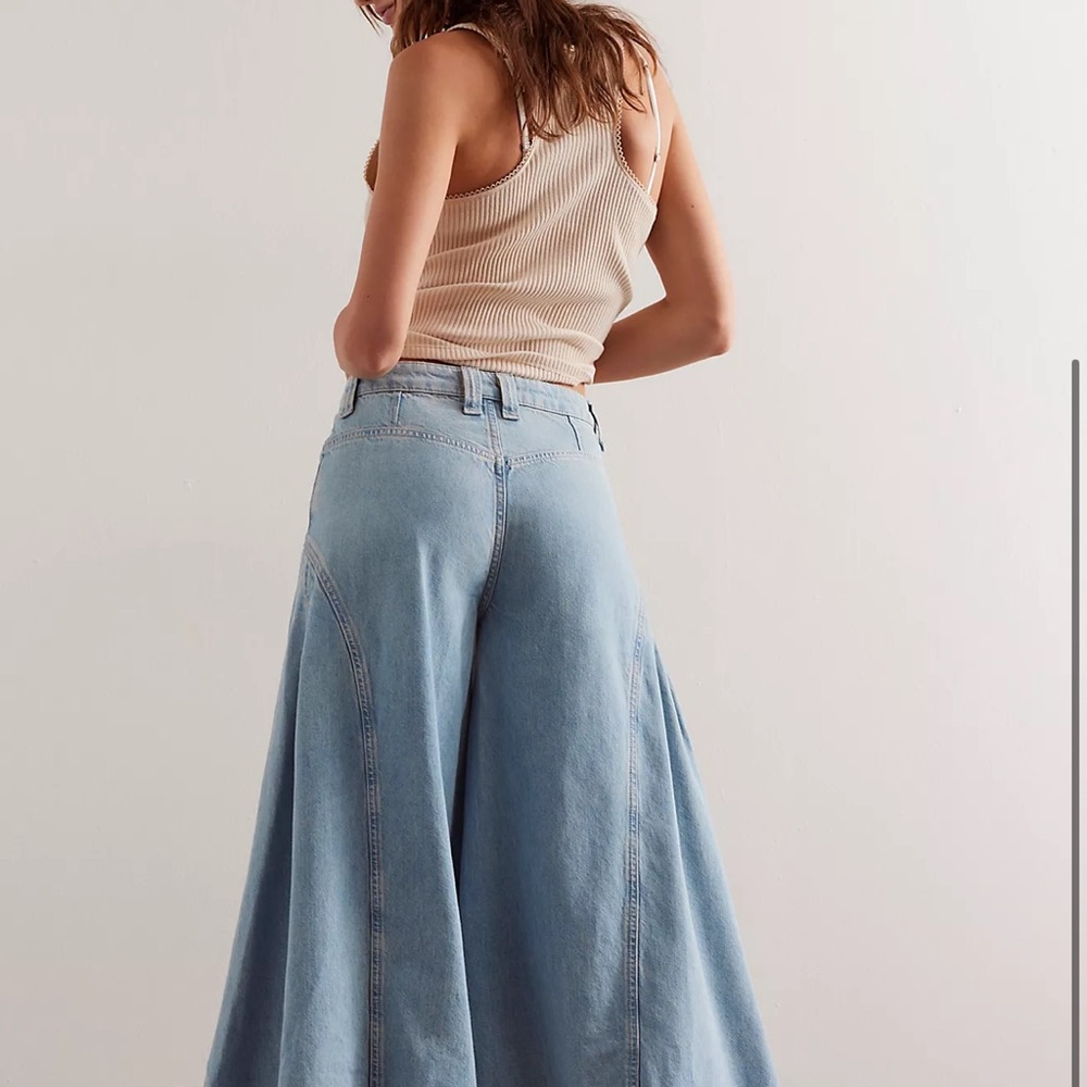Free People Light Blue Flare Jeans - Picture 2 of 6